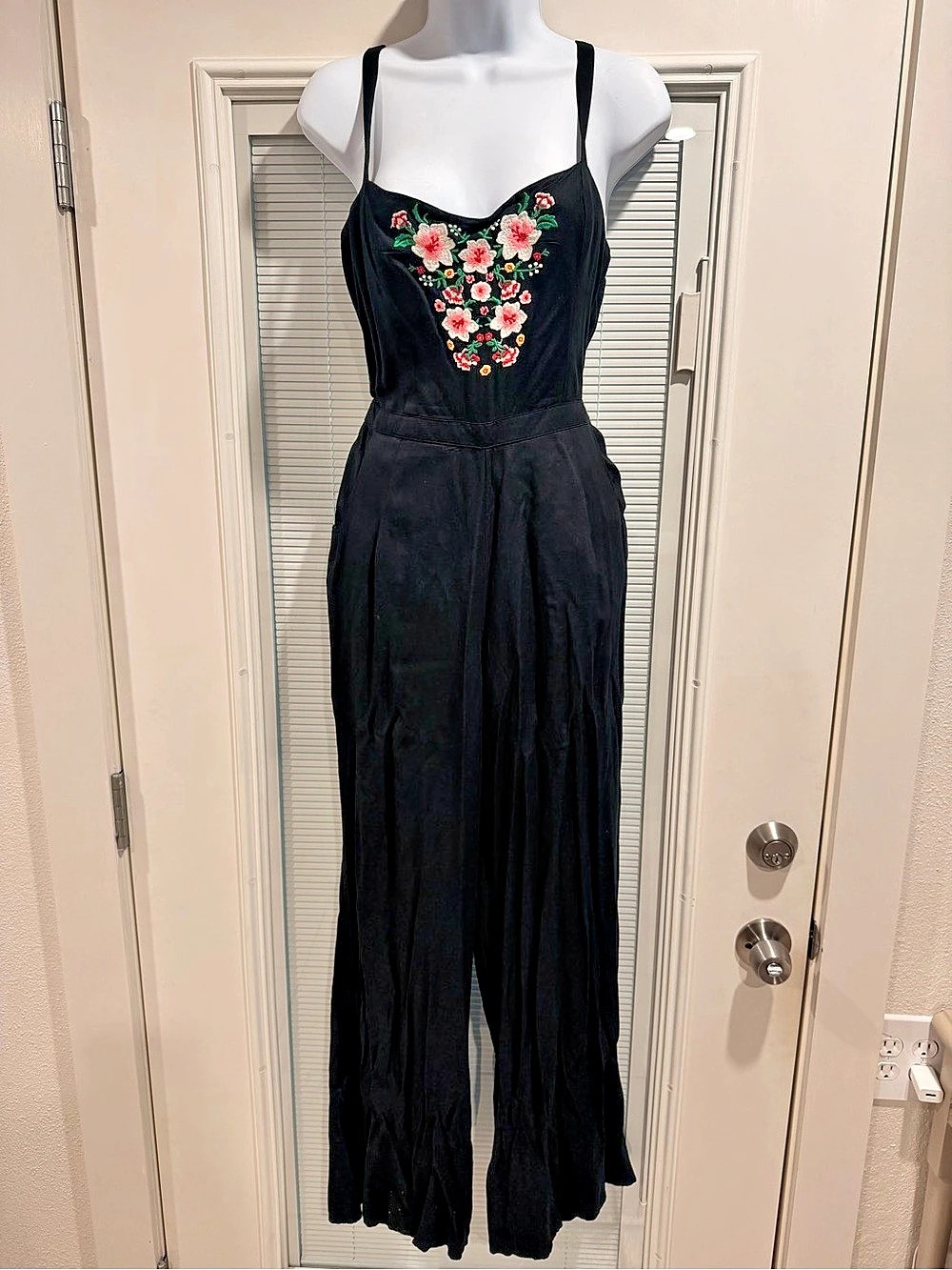 Hollister Floral Black Jumpsuit Size Medium NWT